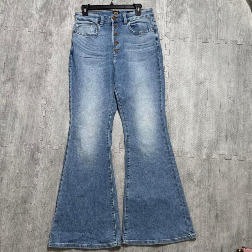 Lee Women's Light Blue High-Waist Button-Fly Flare Jeans